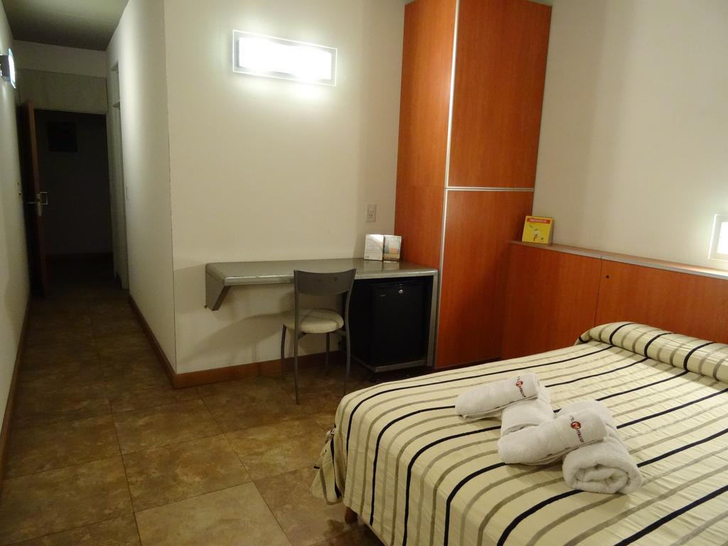Hotel Necof Росарио Стая снимка