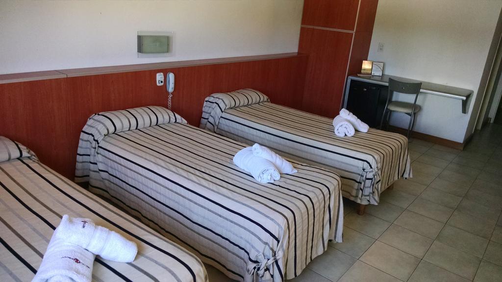 Hotel Necof Росарио Стая снимка